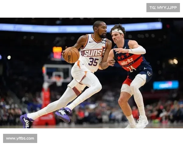 NBA自由球员市场激战再起 多队争抢顶级球星引发新一轮球队重组 NBA自由球员市场激战再起 多队争抢顶级球星引发新一轮球队重组